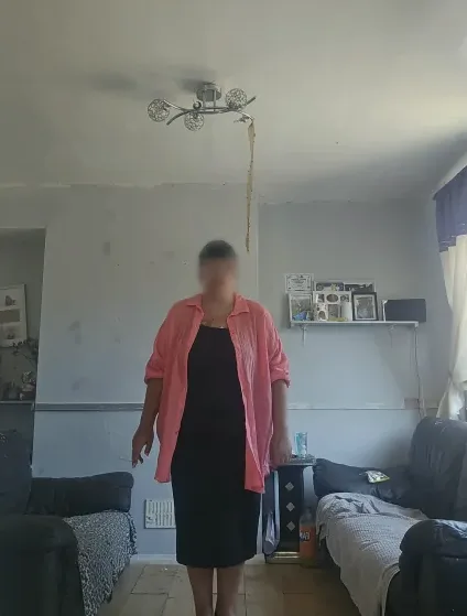Amira, 35