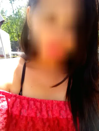 Melina, 31