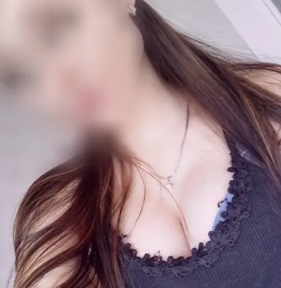 Nele, 26