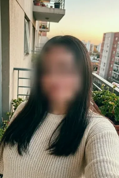 Vanessa, 20