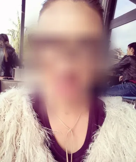 Vivien, 35